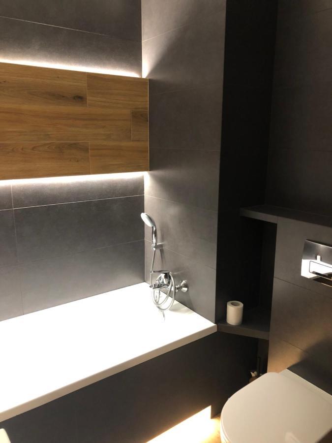 Apartament Chopina Łomianki Buitenkant foto
